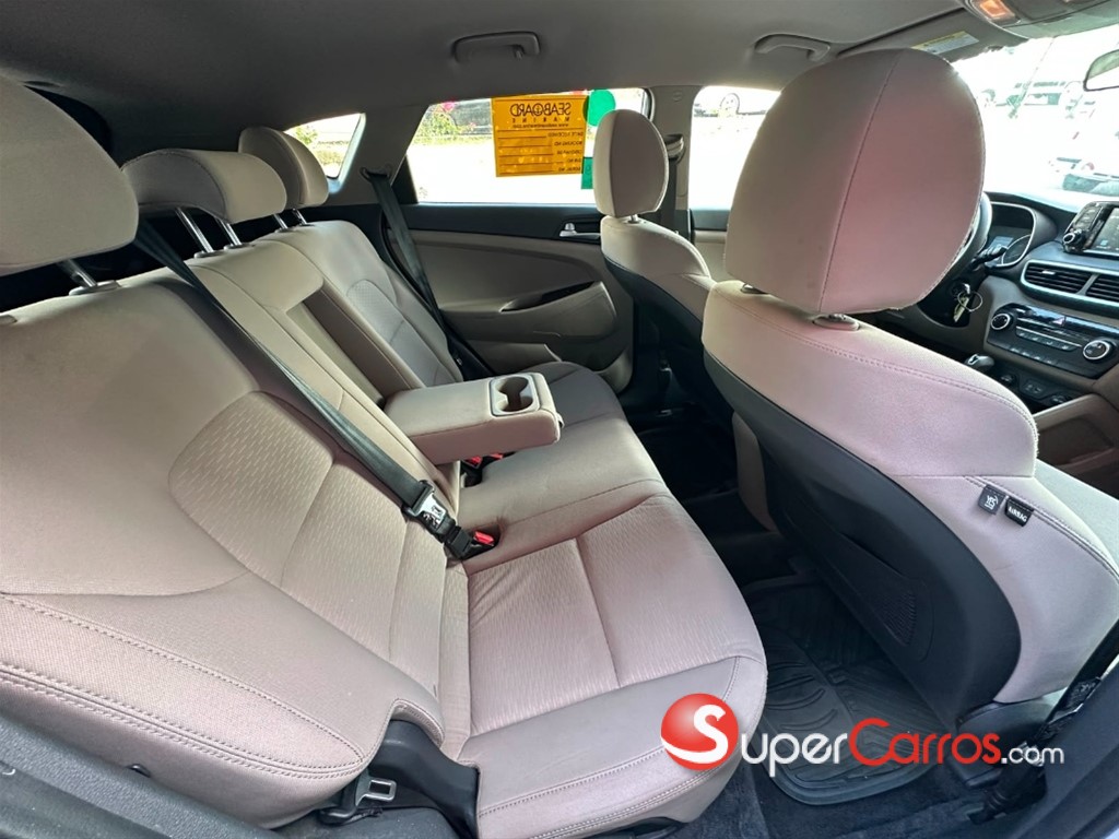 2021 Hyundai Tucson SE — foto 11 / 12