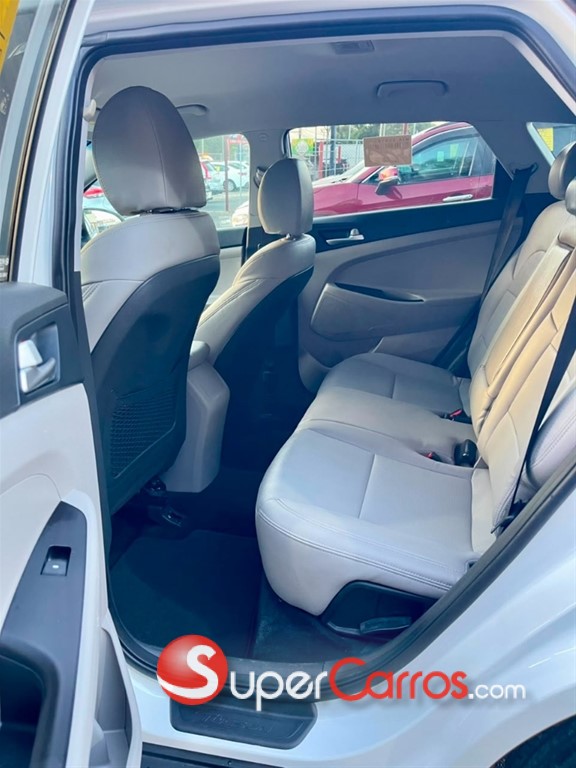 2021 Hyundai Tucson SE — foto 6 / 10