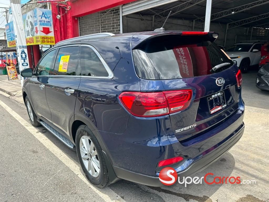 2020 Kia Sorento LX — foto 4 / 12