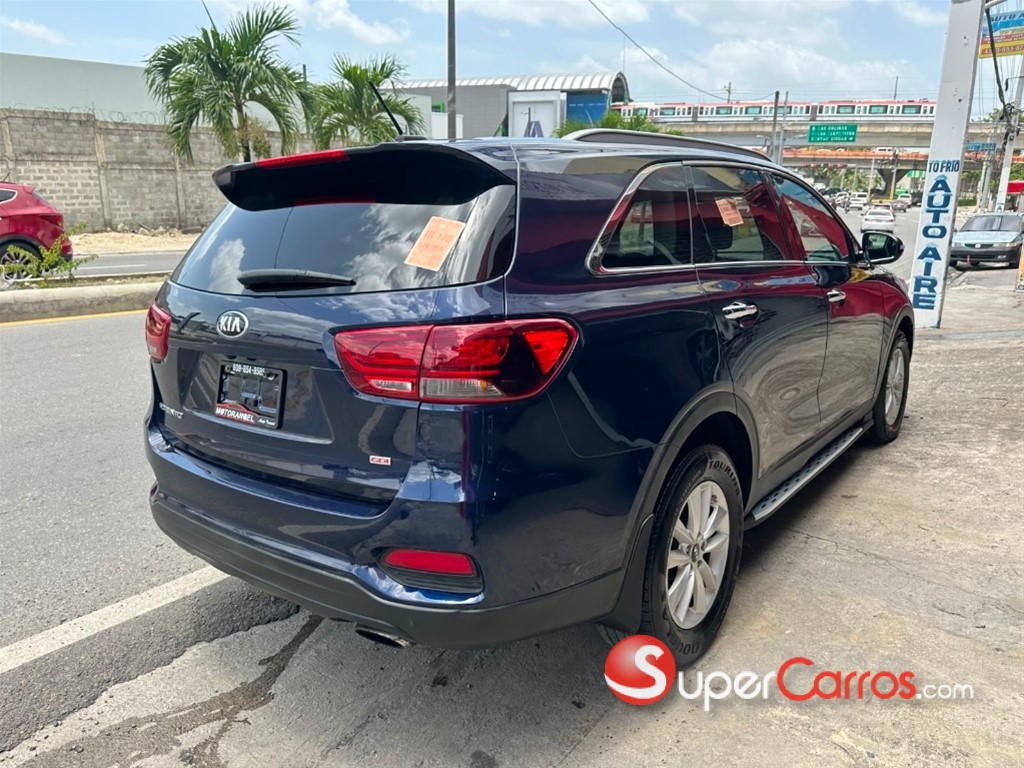 2020 Kia Sorento LX — foto 6 / 12