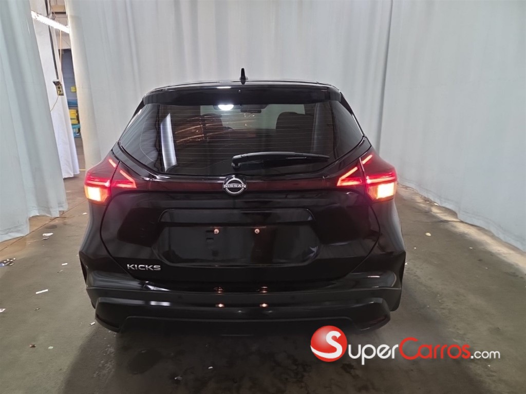 2022 Nissan Kicks S — foto 5 / 10