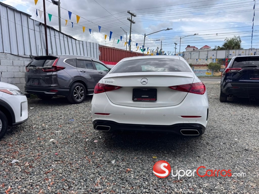 2022 Mercedes-Benz Clase C 300 AMG — foto 5 / 12