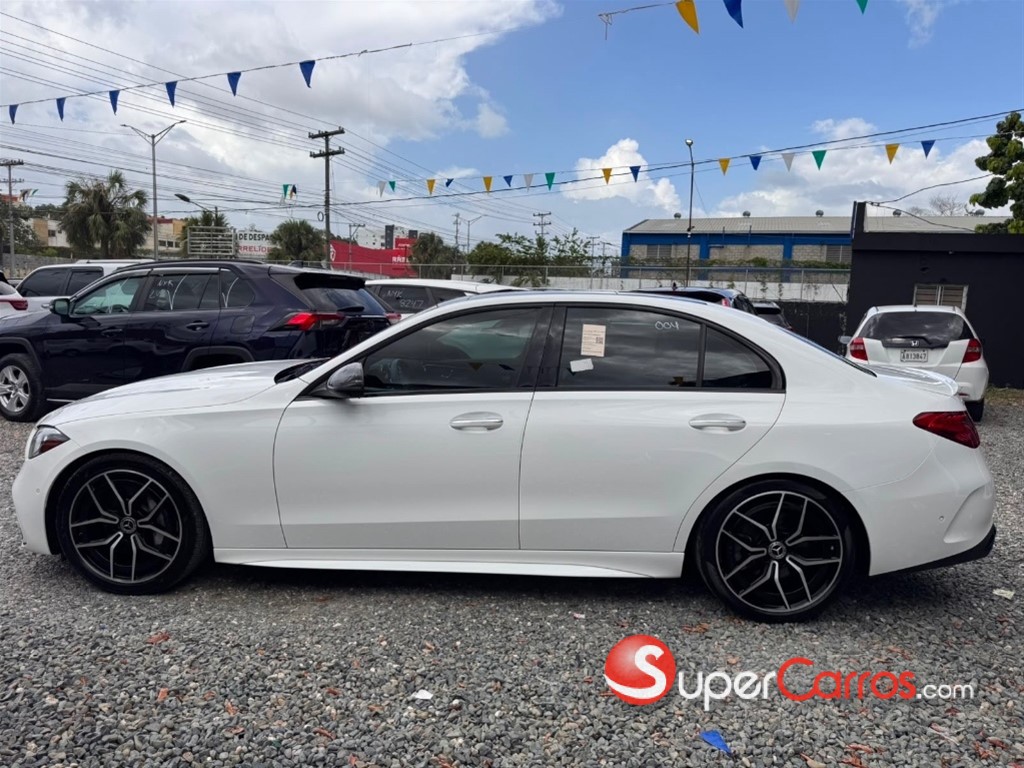 2022 Mercedes-Benz Clase C 300 AMG — foto 7 / 12