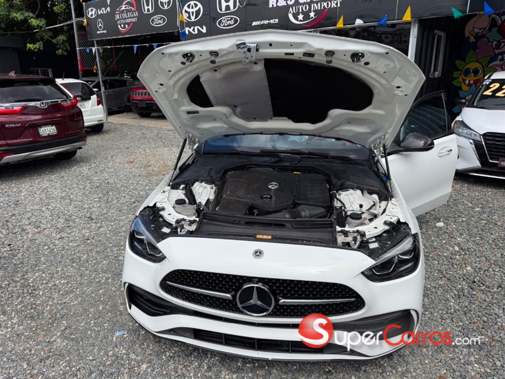 2022 Mercedes-Benz Clase C 300 AMG — foto 8 / 12