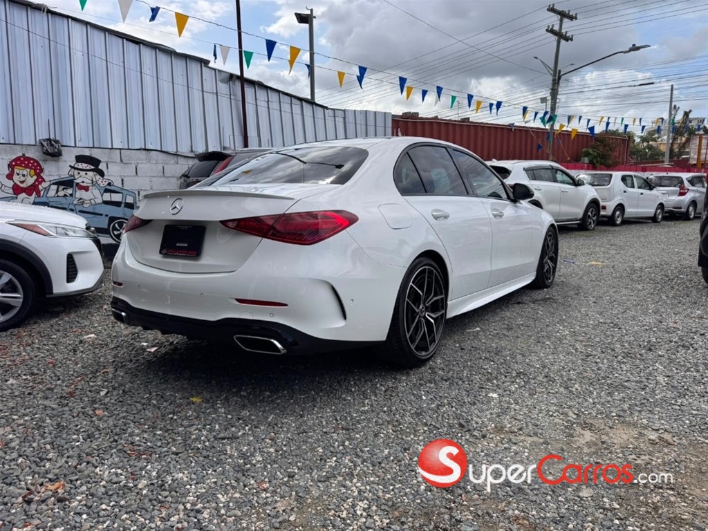 2022 Mercedes-Benz Clase C 300 AMG — foto 9 / 12