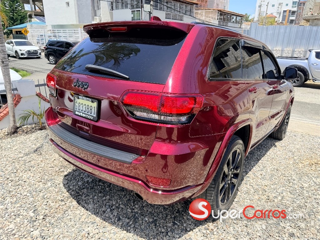 2020 Jeep Grand Cherokee Altitude — foto 3 / 10