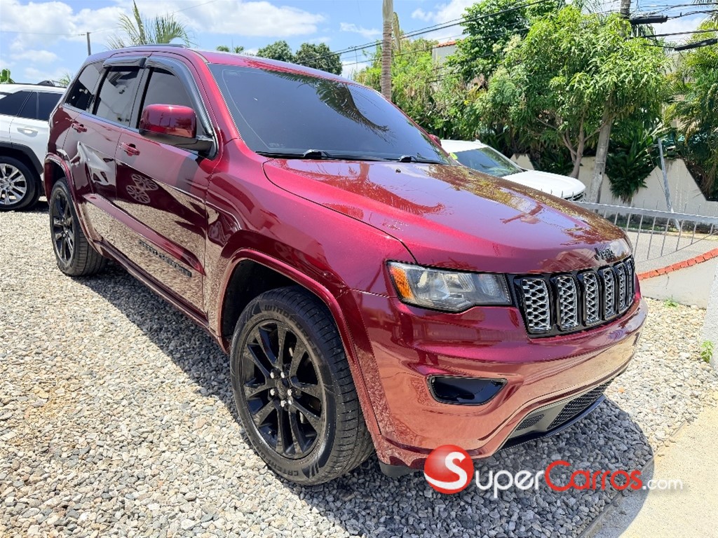 2020 Jeep Grand Cherokee Altitude — foto 4 / 10