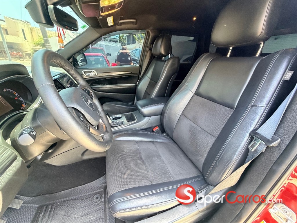 2020 Jeep Grand Cherokee Altitude — foto 6 / 10
