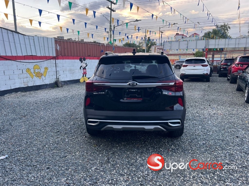 2021 Kia Seltos S — foto 9 / 12