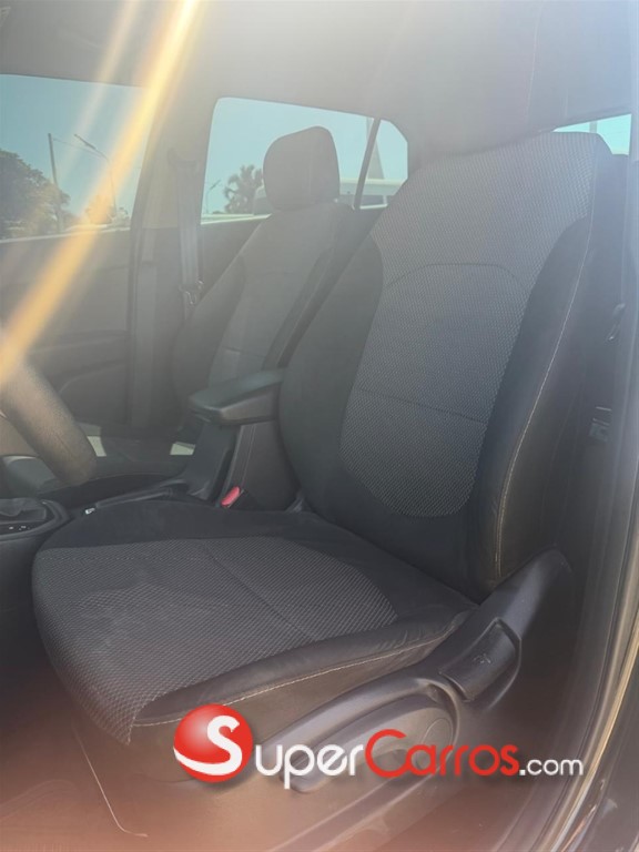 2016 Hyundai Cantus — foto 6 / 10