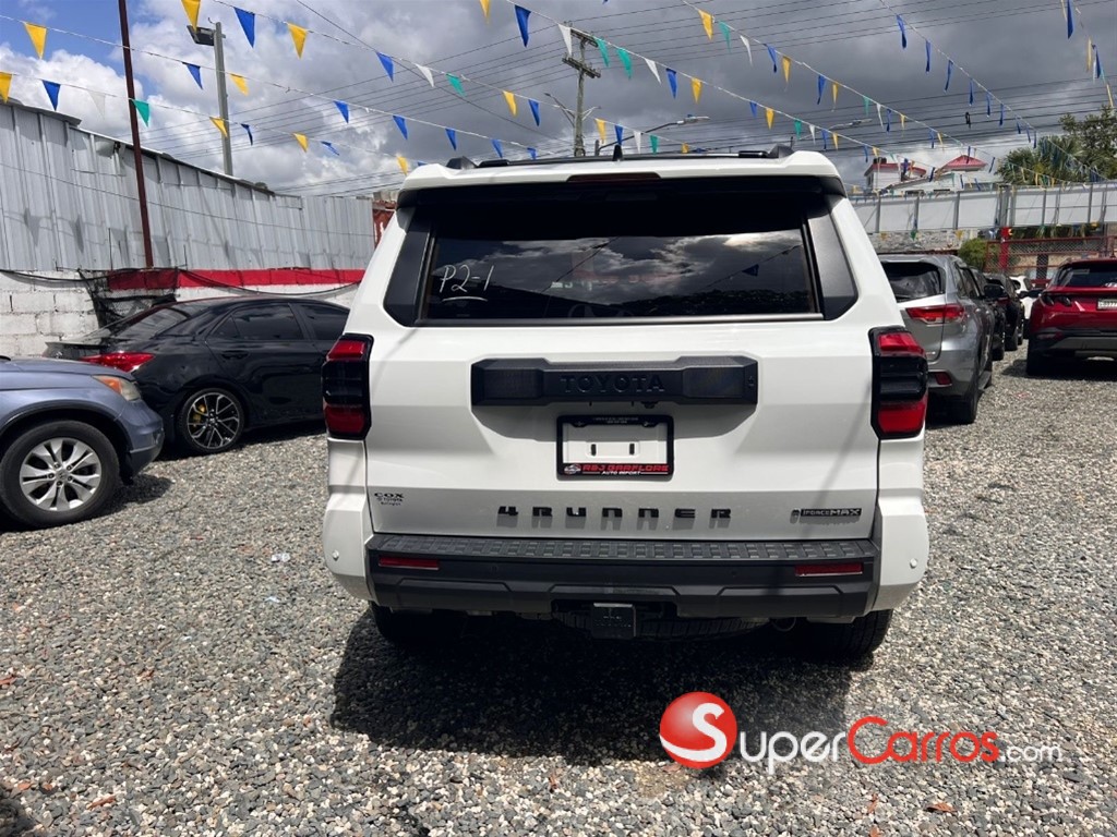2025 Toyota 4 Runner TRD Off-Road Premium — foto 4 / 12