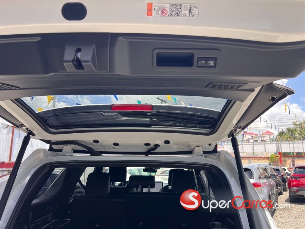 2025 Toyota 4 Runner TRD Off-Road Premium — foto 8 / 12