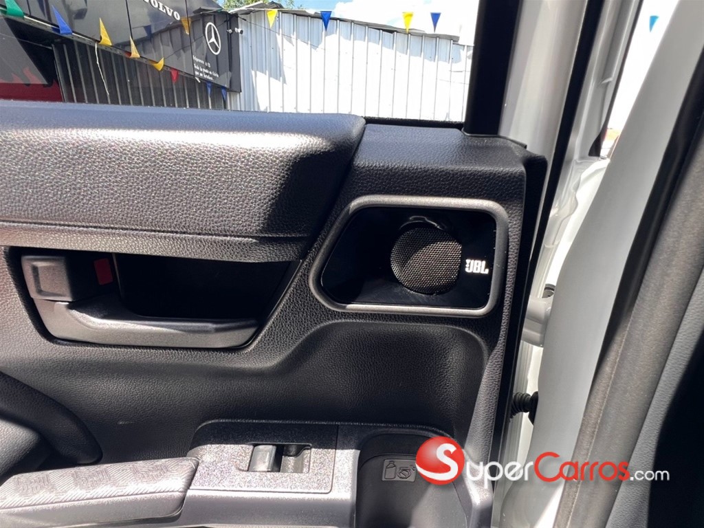 2025 Toyota 4 Runner TRD Off-Road Premium — foto 12 / 12