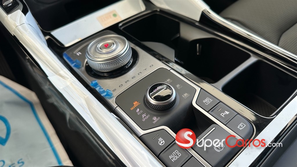 2027 Kia Sorento Limited — foto 4 / 12