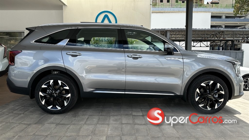 2027 Kia Sorento Limited — foto 7 / 12