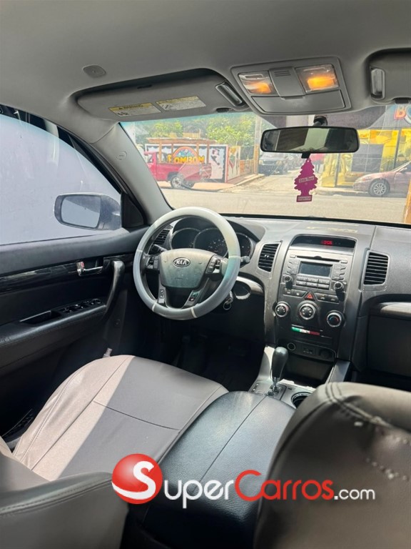 2013 Kia Sorento LX — foto 2 / 8