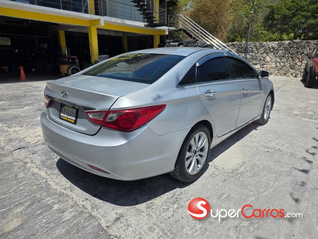 2013 Hyundai Sonata Y20 — foto 10 / 11