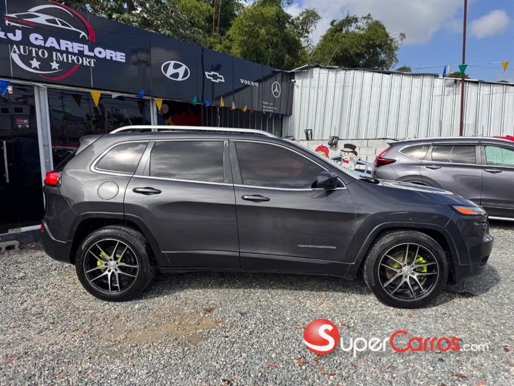 2014 Jeep Cherokee Altitude — foto 6 / 12