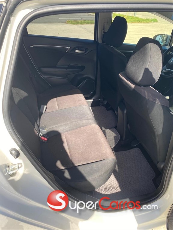 2017 Honda Fit Hybrid — foto 7 / 9