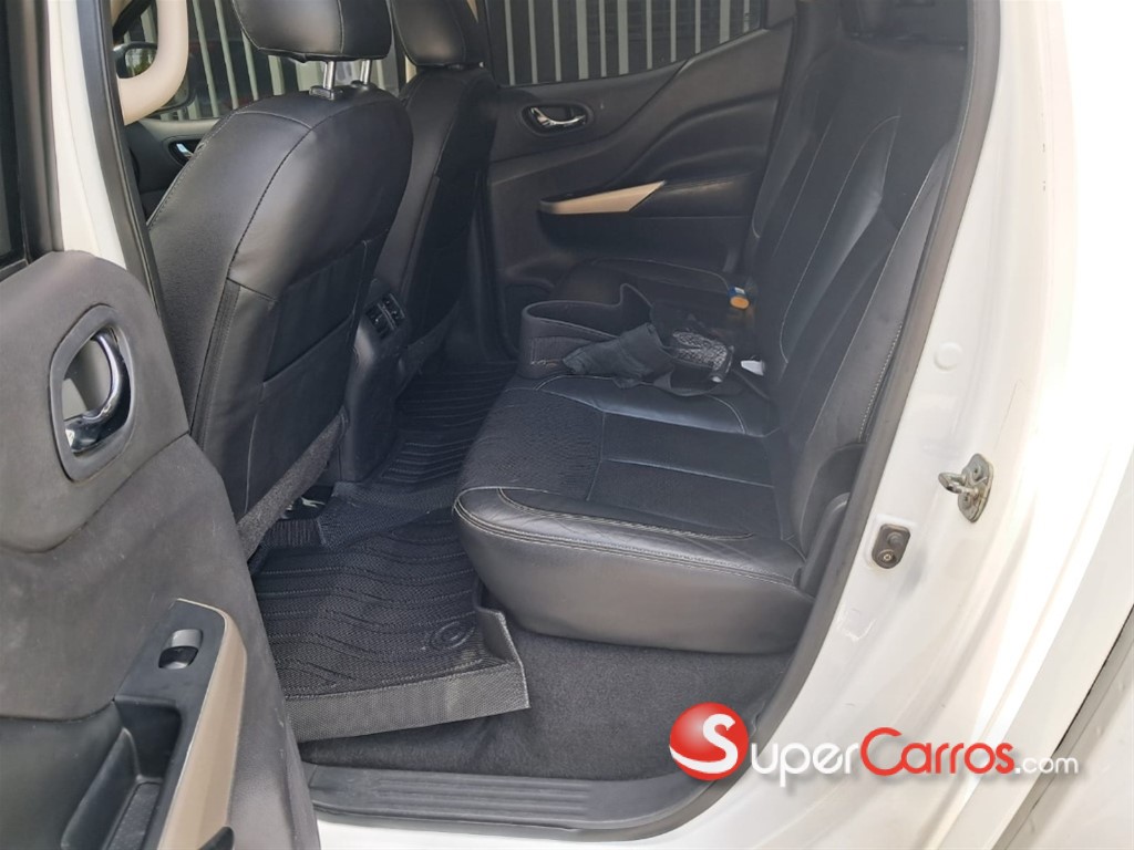 2016 Nissan Frontier LE — foto 4 / 11