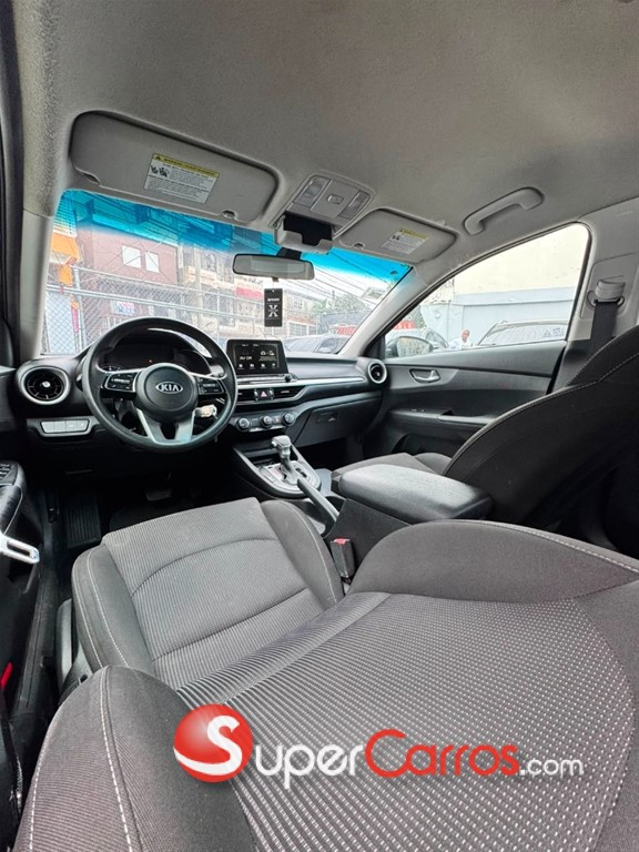 2020 Kia Forte LX — foto 8 / 8