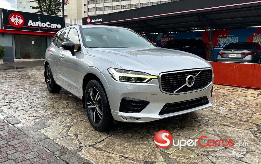 2020 Volvo XC60 R Design — foto 4 / 9