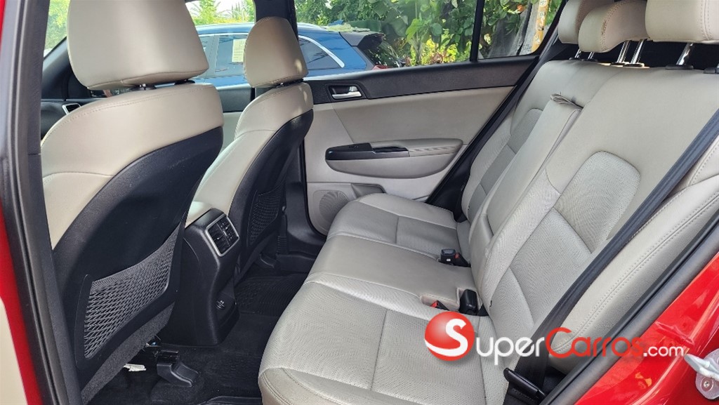 2020 Kia Sportage S — foto 8 / 12