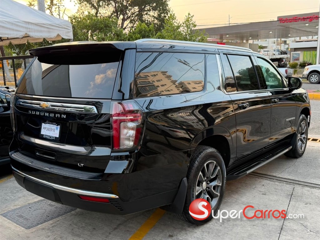 2021 Chevrolet Suburban LT — foto 5 / 12