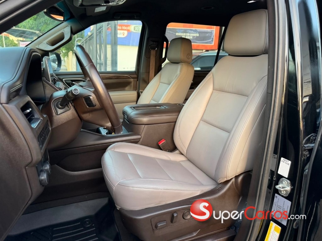 2021 Chevrolet Suburban LT — foto 8 / 12