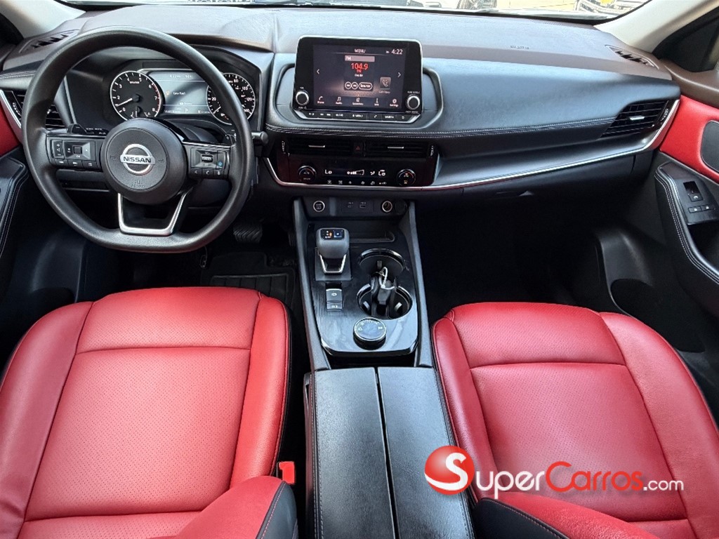2021 Nissan Rogue SV — foto 9 / 12