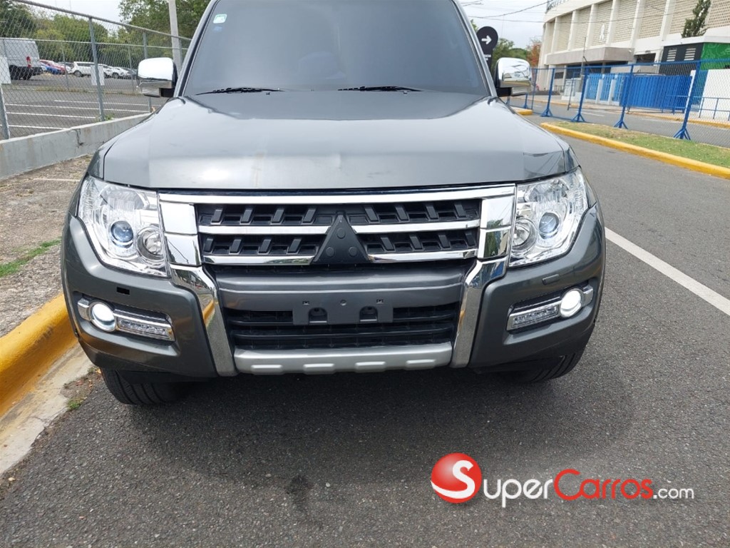 2019 Mitsubishi Motors Montero — foto 1 / 9