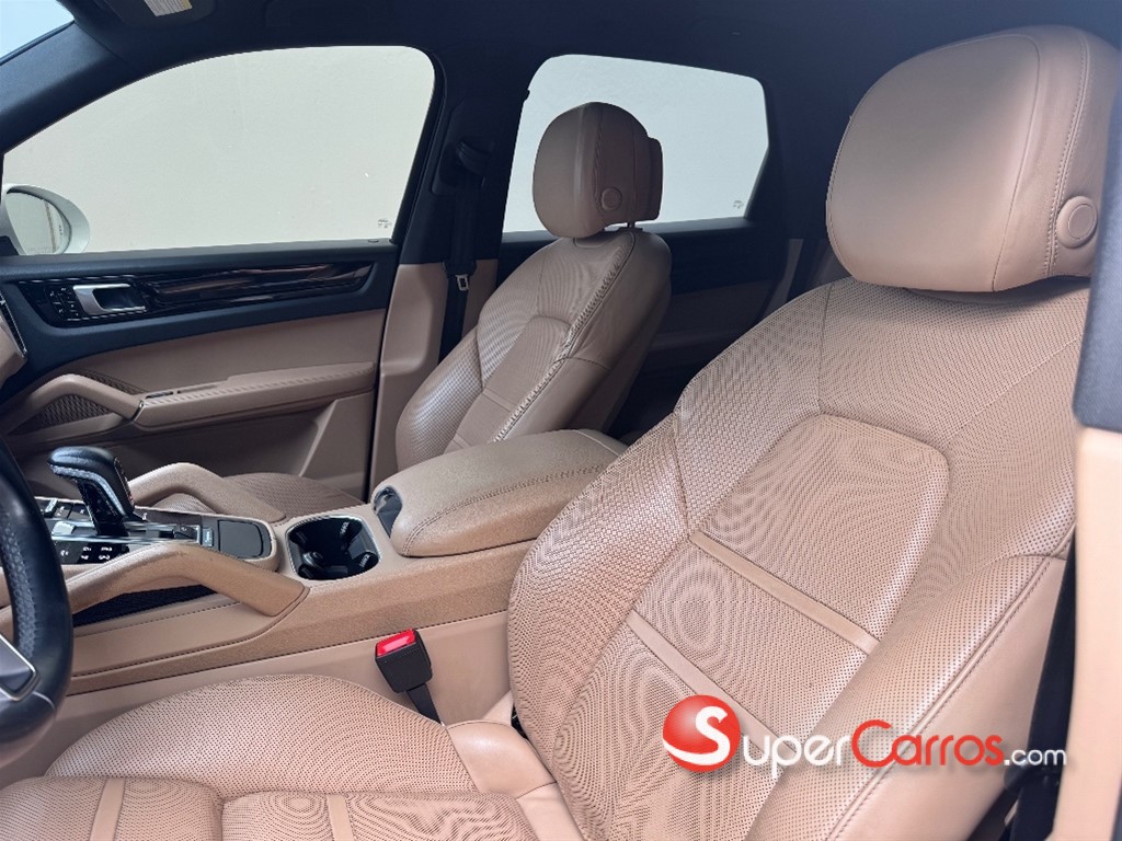 2020 Porsche Cayenne — foto 10 / 11