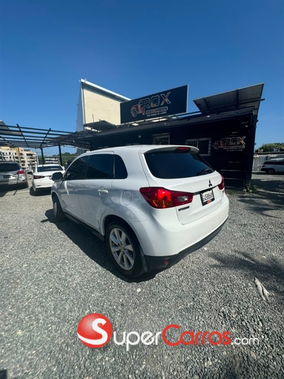 2014 Mitsubishi Motors Outlander Sport SE — foto 3 / 8
