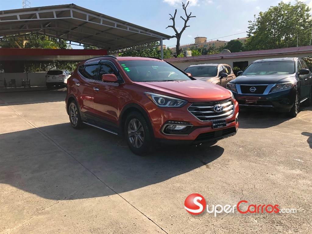 2016 Hyundai Santa Fe — foto 2 / 9
