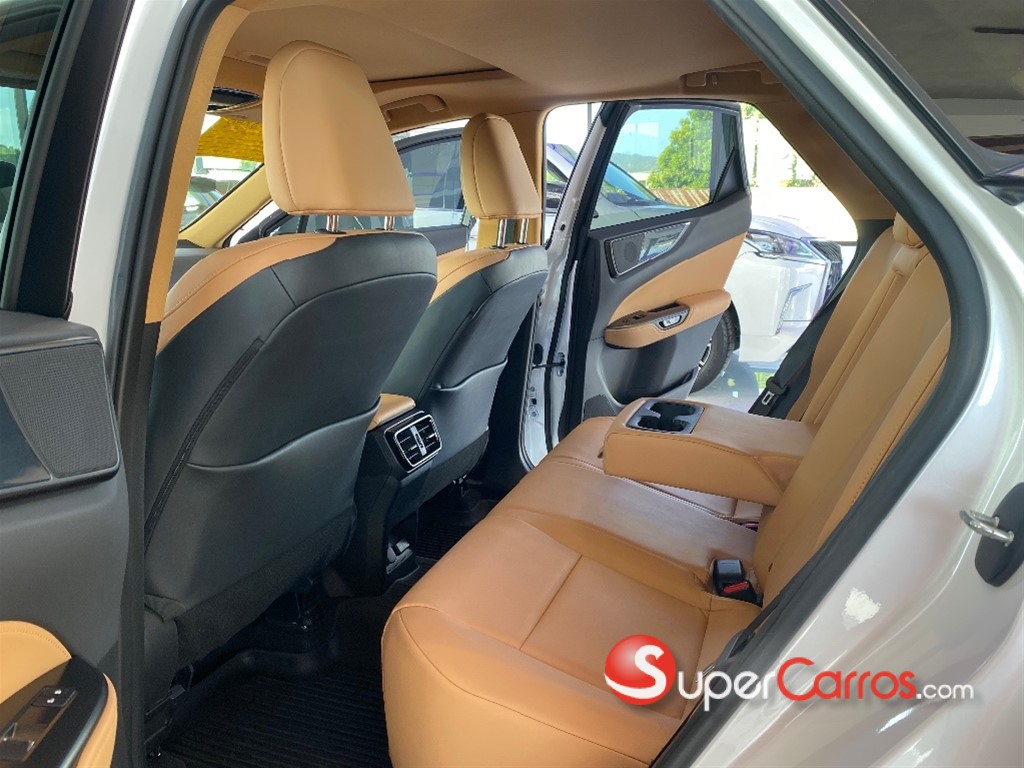 2022 Lexus NX 350 Luxury — foto 10 / 12