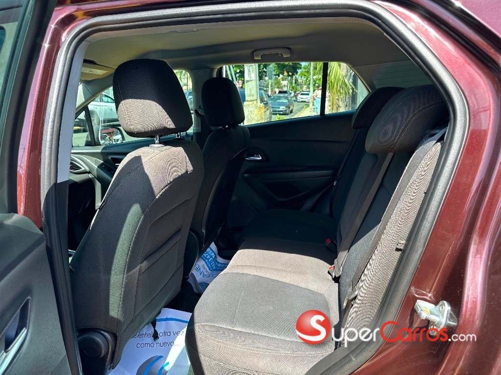2020 Chevrolet Trax LS — foto 8 / 10