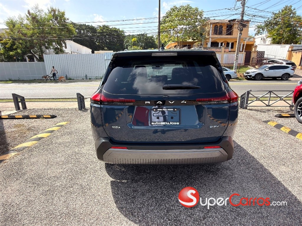 2027 Toyota RAV4 Limited Hybrid — foto 5 / 12