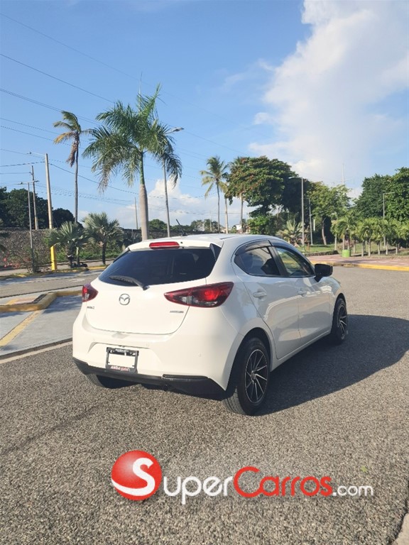 2021 Mazda 2 — foto 8 / 12