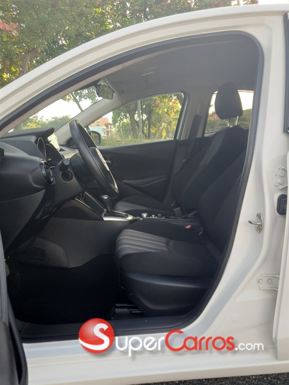 2021 Mazda 2 — foto 11 / 12