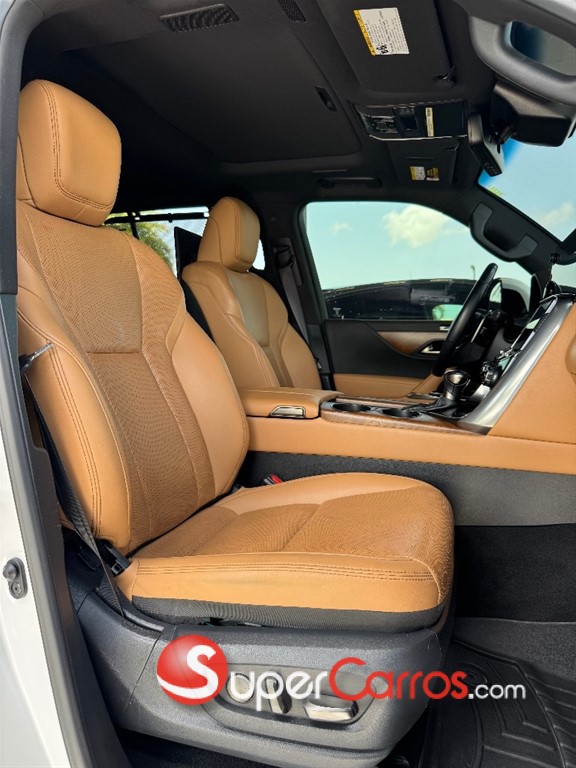 2022 Lexus LX 600 Luxury — foto 4 / 9