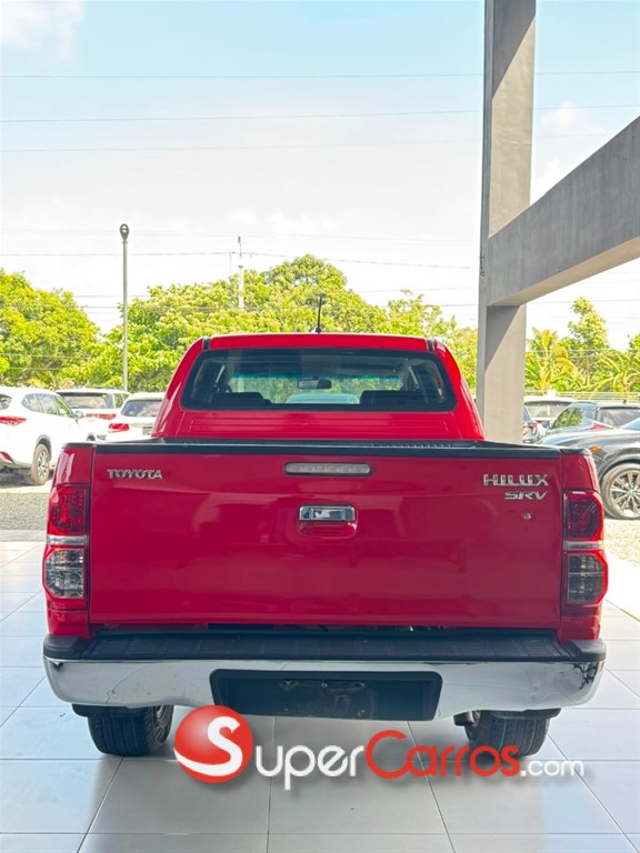 2014 Toyota Hilux — foto 3 / 10
