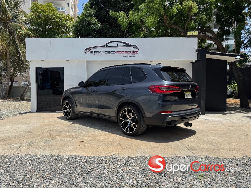 2019 BMW X 5 40i — foto 4 / 9