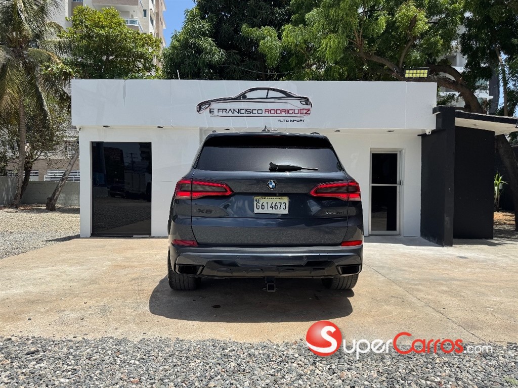 2019 BMW X 5 40i — foto 5 / 9