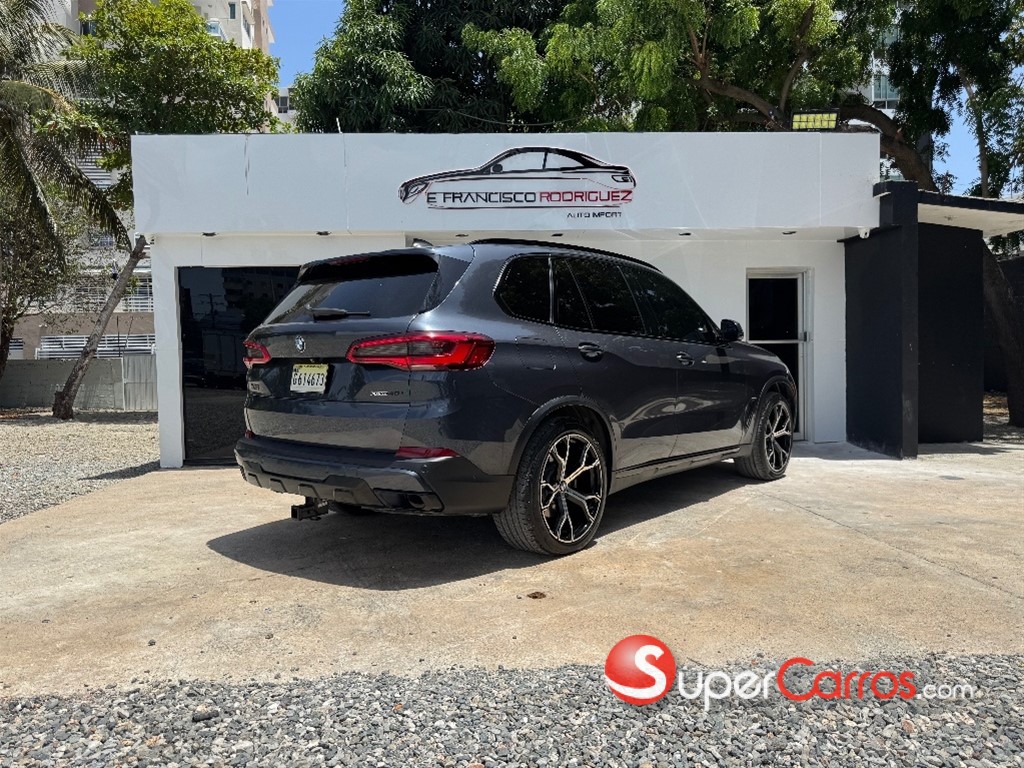 2019 BMW X 5 40i — foto 6 / 9
