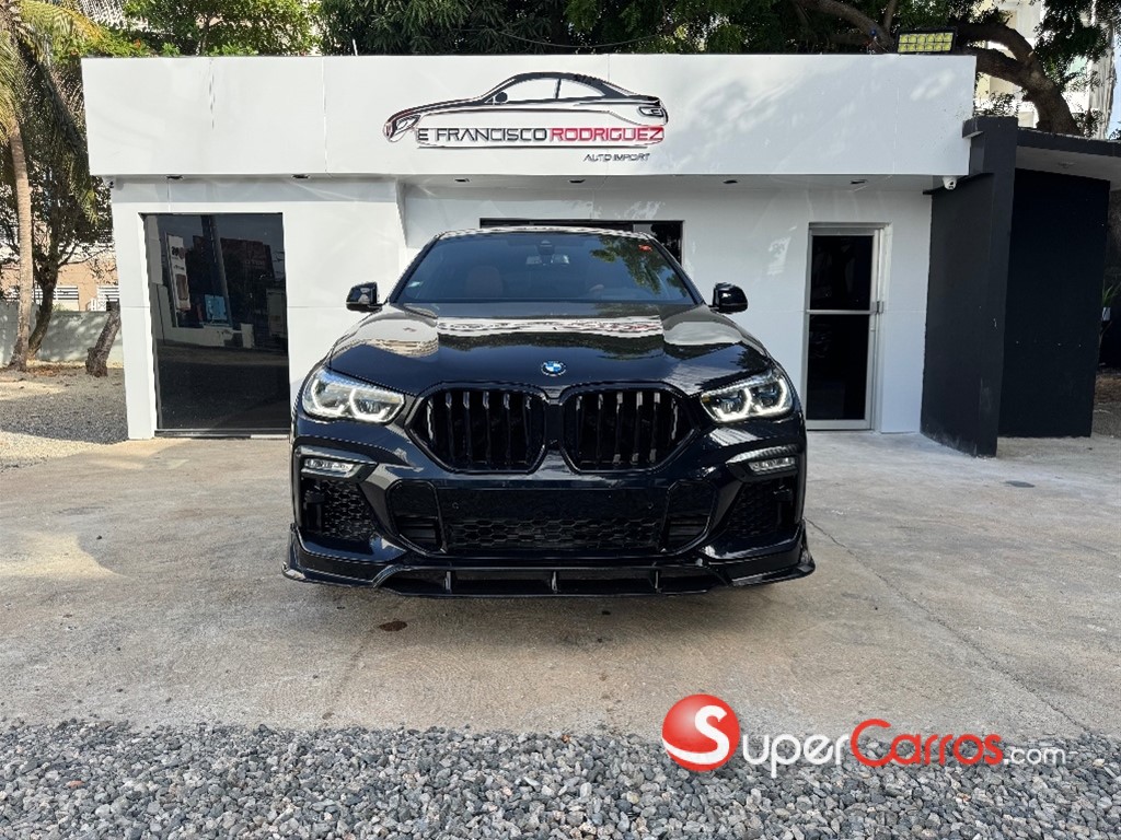 2021 BMW X 6 xDrive40i — foto 2 / 9