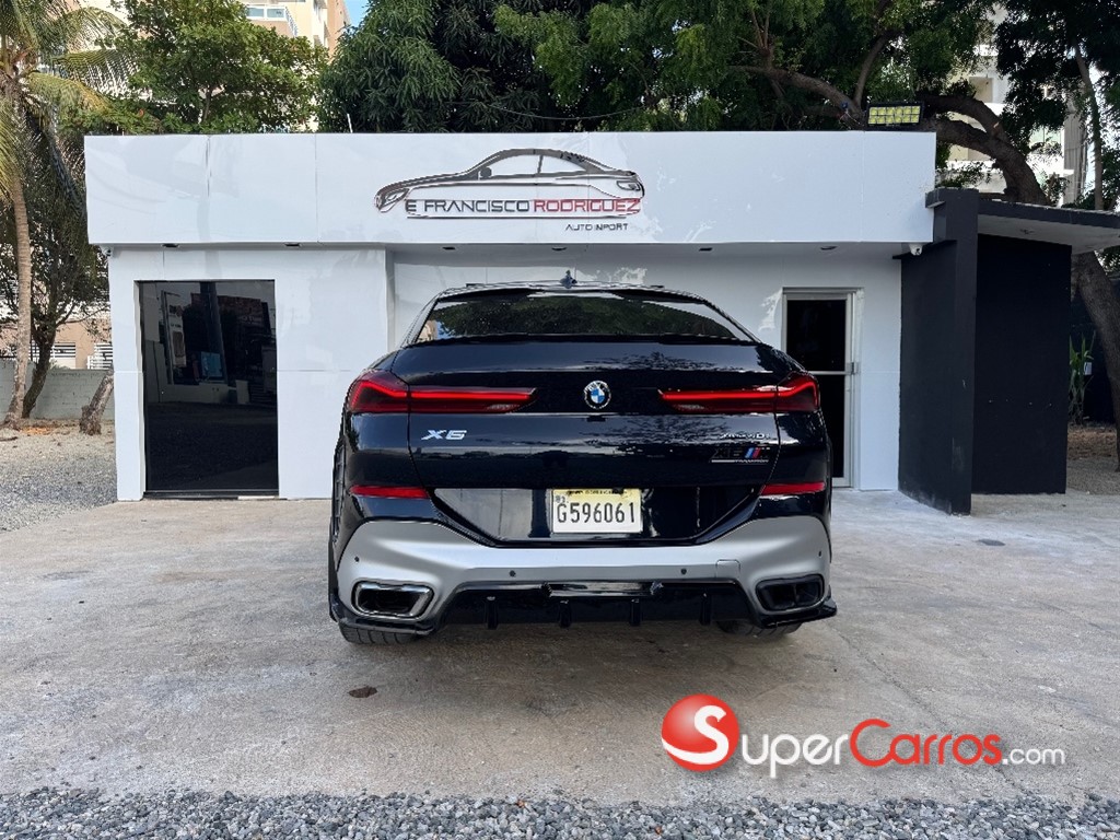 2021 BMW X 6 xDrive40i — foto 5 / 9