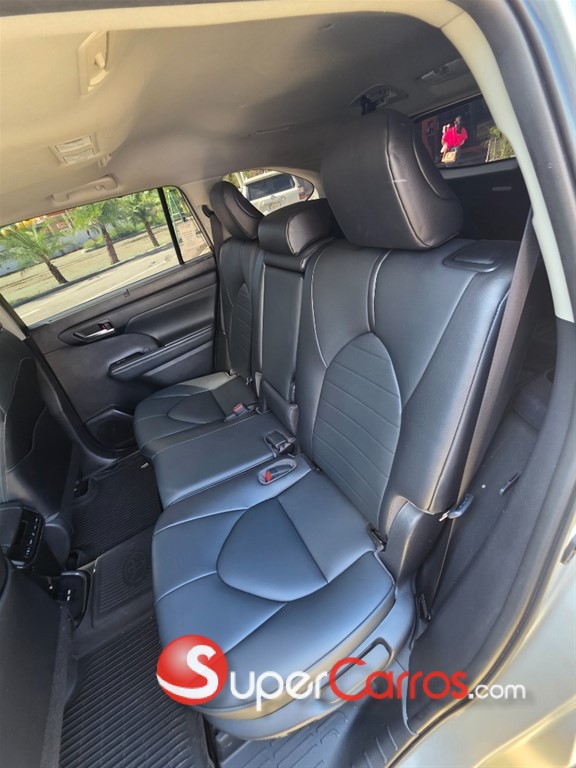 2021 Toyota Highlander — foto 7 / 10