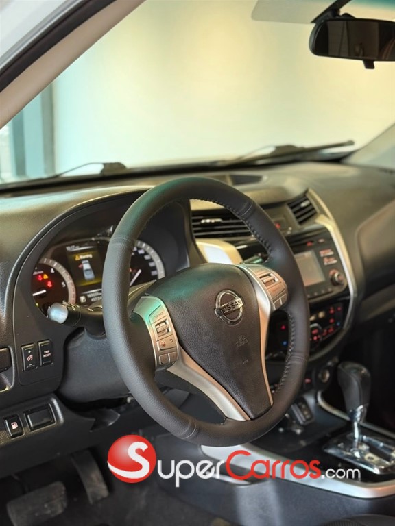 2019 Nissan Frontier LE — foto 8 / 10