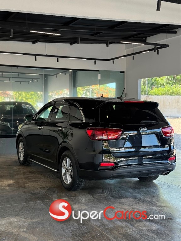 2020 Kia Sorento — foto 4 / 9