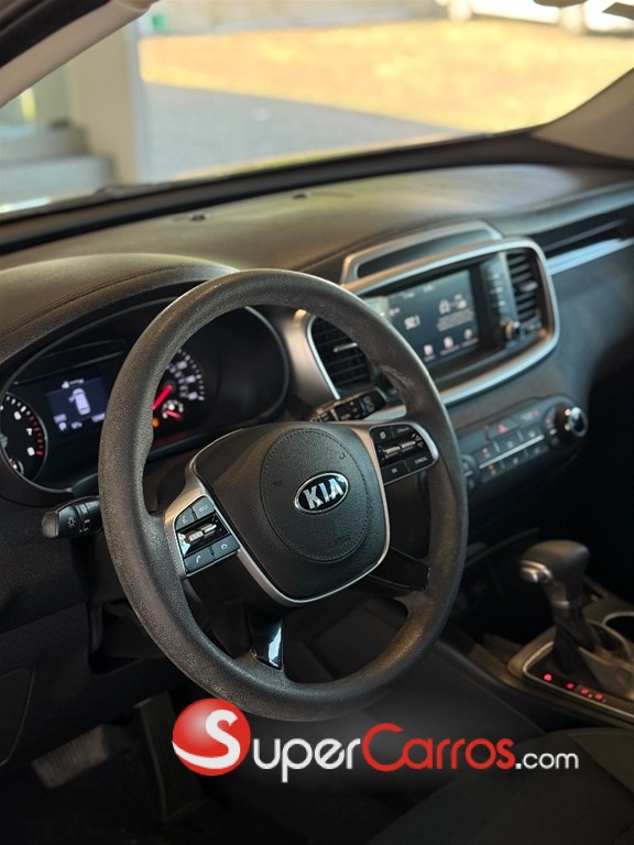 2020 Kia Sorento — foto 7 / 9